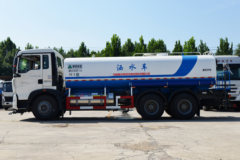 中国重汽 HOWO TX 290马力 6X4 LNG洒水车(绿叶牌)(JYJ5257GSSFL)
