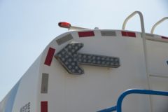 中国重汽 HOWO TX 290马力 6X4 LNG洒水车(绿叶牌)(JYJ5257GSSFL)