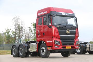 三一重卡 江山·新英雄超强版 560马力 6X4 牵引车(国六)