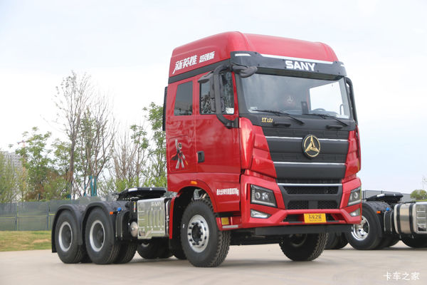 三一重卡 江山·新英雄超强版 560马力 6X4 牵引车(国六)