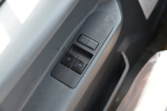 中国重汽HOWO G5X 220马力 4X2 排半冷藏车(绿叶牌)