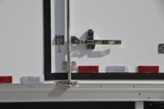 中国重汽HOWO G5X 220马力 4X2 排半冷藏车(绿叶牌)