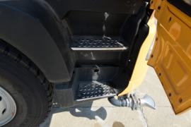 重汽豪沃(HOWO)底盘&nbsp;除雪车驾驶室图片