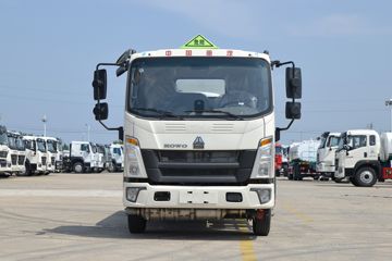 重汽HOWO轻卡底盘&nbsp;油罐车外观图片