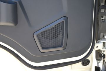 重汽HOWO轻卡底盘&nbsp;油罐车驾驶室图片