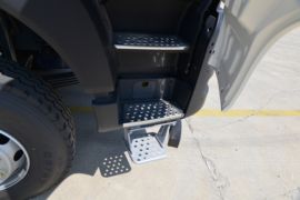 HOWO TX7&nbsp;液化气体运输车驾驶室图片