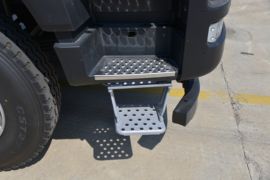 HOWO TX7&nbsp;液化气体运输车底盘图片