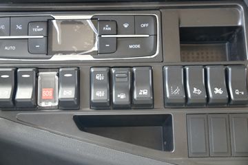 �й����� �ǵ¿�SITRAK G7 510���� 8X4 9.45��AMT�Զ�����س�(ZZ5326XLCV466HF1K)ͼƬ