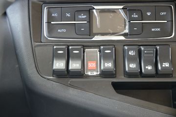 �й����� �ǵ¿�SITRAK G7 510���� 8X4 9.45��AMT�Զ�����س�(ZZ5326XLCV466HF1K)ͼƬ