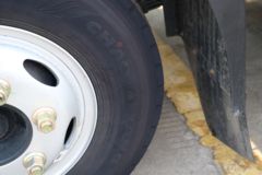 凯马 凯捷M3 2.2L 95马力 CNG 4.16米单排栏板轻卡(国六)(KMC1043NG336DP6)