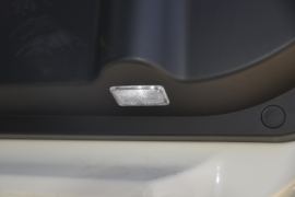 重汽豪沃(HOWO)底盘&nbsp;洒水车/喷洒车驾驶室图片