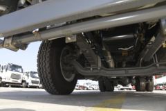 中国重汽 HOWO N5G 310马力 6X4 洒水车(绿叶牌)(JYJ5257GSSF2)