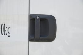 重汽汕德卡底盘&nbsp;洒水车/喷洒车外观图片