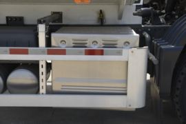 重汽汕德卡底盘&nbsp;洒水车/喷洒车底盘图片