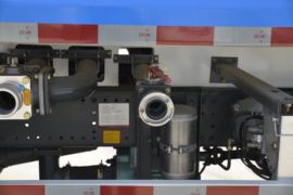 重汽汕德卡底盘&nbsp;洒水车/喷洒车底盘图片