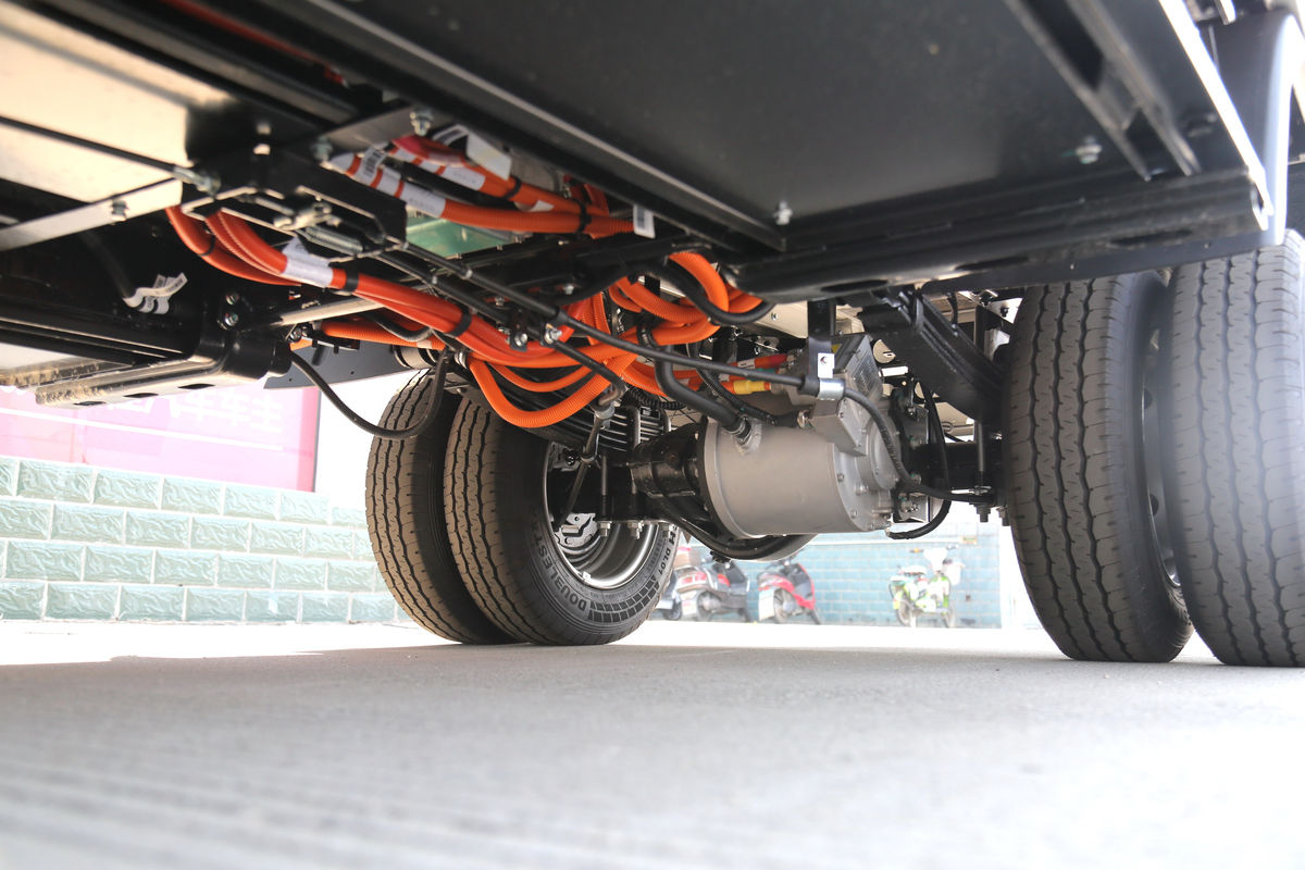 Զ F3E ʰ 3.5T 3.7׵Ŵ綯ʽ΢(JGL5037XXYBEVM1)55.7kWh