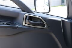 宇通轻卡 宽体 4.18米单排纯电动仓栅式轻卡90.236kWh