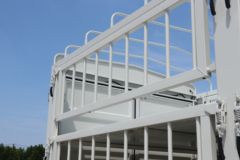 宇通轻卡 宽体 4.18米单排纯电动仓栅式轻卡90.236kWh