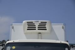 中国重汽HOWO 悍将 130马力 4X2 4米冷藏车(国六)(绿叶牌)(JYJ5047XLCF1)