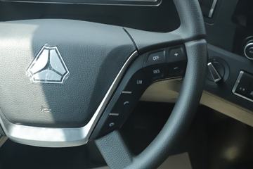 �й����� �ǵ¿�SITRAK G7S�ؿ� �ݻ��� 610���� 6X4 AMT�Զ���ǣ����(Һ��)ͼƬ