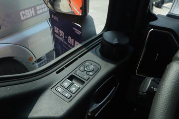 �й����� �ǵ¿�SITRAK G7S�ؿ� �ݻ��� 610���� 6X4 AMT�Զ���ǣ����(Һ��)ͼƬ