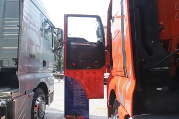 �й����� �ǵ¿�SITRAK G7S�ؿ� �ݻ��� 610���� 6X4 AMT�Զ���ǣ����(Һ��)ͼƬ