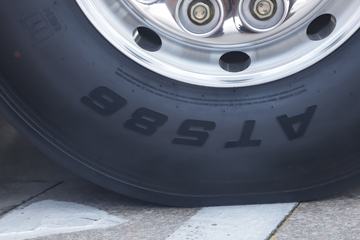 �й����� �ǵ¿�SITRAK G7S�ؿ� �ݻ��� 610���� 6X4 AMT�Զ���ǣ����(Һ��)ͼƬ