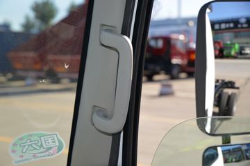 ��� J6F���� 137���� 4.16�׵�����ʽ�Ῠ(����)(CA5040XXYP40K61L2E6A85)ͼƬ