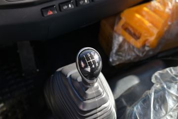 ��� J6F���� 137���� 4.16�׵�����ʽ�Ῠ(����)(CA5040XXYP40K61L2E6A85)ͼƬ