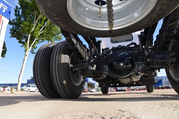 ��� J6F���� 137���� 4.16�׵�����ʽ�Ῠ(����)(CA5040XXYP40K61L2E6A85)ͼƬ