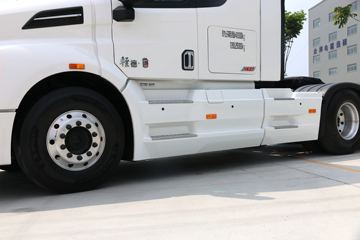 �������ó� ���¡��� ����� 560���� 6X4 AMT�Զ�����ͷǣ����(����)ͼƬ