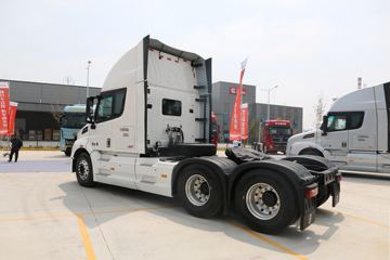 �������ó� ���¡��� ����� 560���� 6X4 AMT�Զ�����ͷǣ����(����)ͼƬ