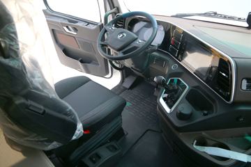 �������ó� ���¡��� ����� 560���� 6X4 AMT�Զ�����ͷǣ����(����)ͼƬ