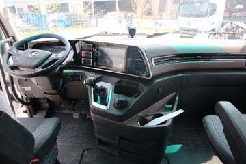 �������ó� ���¡��� ����� 560���� 6X4 AMT�Զ�����ͷǣ����(����)ͼƬ