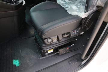 �������ó� ���¡��� ����� 560���� 6X4 AMT�Զ�����ͷǣ����(����)ͼƬ