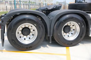 �������ó� ���¡��� ����� 560���� 6X4 AMT�Զ�����ͷǣ����(����)ͼƬ