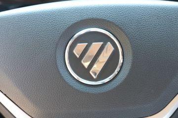 ���� ŷ������ ��Խ�� 580���� 6X4 AMT�Զ���ǣ����(Һ��)(BJ4259Y6DHL-12)ͼƬ