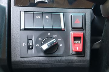 ���� ŷ������ ��Խ�� 580���� 6X4 AMT�Զ���ǣ����(Һ��)(BJ4259Y6DHL-12)ͼƬ