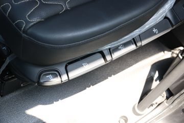 ���� ŷ������ ��Խ�� 580���� 6X4 AMT�Զ���ǣ����(Һ��)(BJ4259Y6DHL-12)ͼƬ