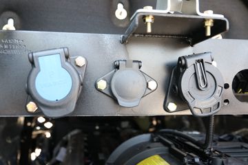 ���� ŷ������ ��Խ�� 580���� 6X4 AMT�Զ���ǣ����(Һ��)(BJ4259Y6DHL-12)ͼƬ