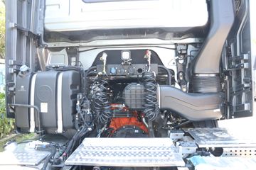 ���� ŷ������ ��Խ�� 580���� 6X4 AMT�Զ���ǣ����(Һ��)(BJ4259Y6DHL-12)ͼƬ