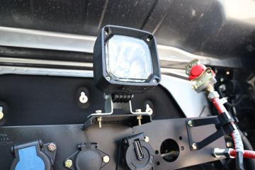 ���� ŷ������ ��Խ�� 580���� 6X4 AMT�Զ���ǣ����(Һ��)(BJ4259Y6DHL-12)ͼƬ