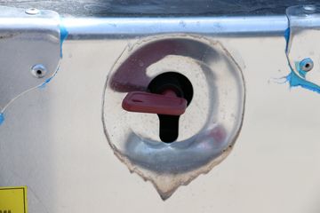 ���� ŷ������ ��Խ�� 580���� 6X4 AMT�Զ���ǣ����(Һ��)(BJ4259Y6DHL-12)ͼƬ