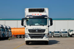 中国重汽 HOWO TX 250马力 4X2 冷藏车(绿叶牌)
