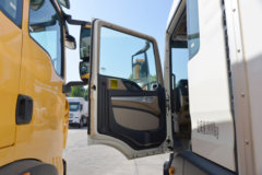 中国重汽 HOWO TX 250马力 4X2 冷藏车(绿叶牌)