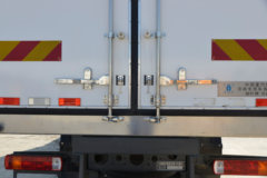 中国重汽 HOWO TX 250马力 4X2 冷藏车(绿叶牌)