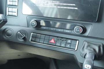 �й����� �ǵ¿�SITRAK G7S 490���� 8X4 9.45��AMT�Զ�����س�(ZZ5326XLCV466HF1K)ͼƬ