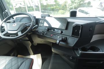 �й����� �ǵ¿�SITRAK G7S 490���� 8X4 9.45��AMT�Զ�����س�(ZZ5326XLCV466HF1K)ͼƬ