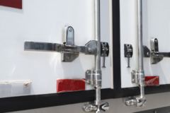 中国重汽 汕德卡SITRAK G7S 490马力 8X4 9.45米AMT自动挡冷藏车(ZZ5326XLCV466HF1K) 中国重汽 汕德卡SITRAK G7S 490马力 8X4 9.45米AMT自动挡冷藏车(ZZ5326XLCV466HF1K)