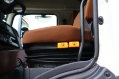 广汽日野 700智臻重卡 560马力 6X4牵引车(国六)